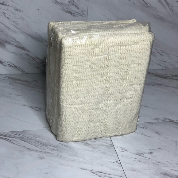 Homelegend Deluxe Area Rug Gripper SZ 8 x 10 - Picture 6 of 7